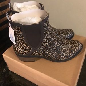 Lucky Brand Women’s Rain Booties Leopard Print